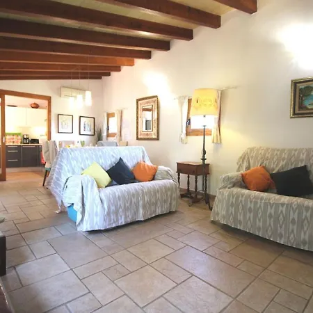 Gato Den Vives Tatil Evi *